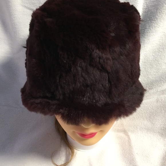 Genuine Rabbit Fur Hat - Picture 2 of 5